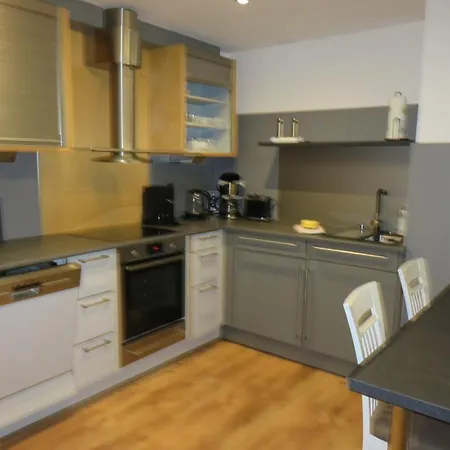 Stilvolle Liegeplatz Eg 아파트 도누메시어